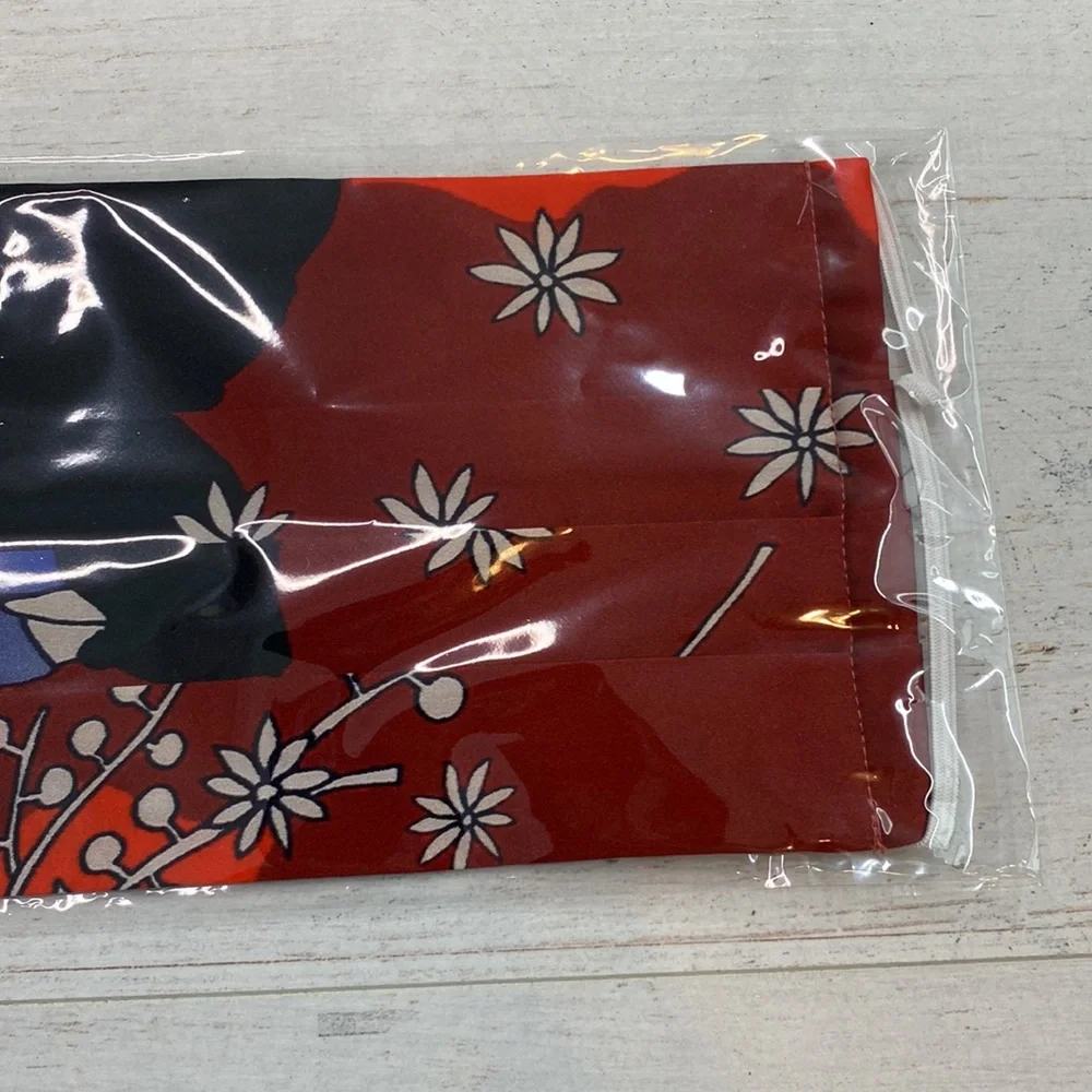 Johnny Was Red Print Silk Charmeuse Face Mask